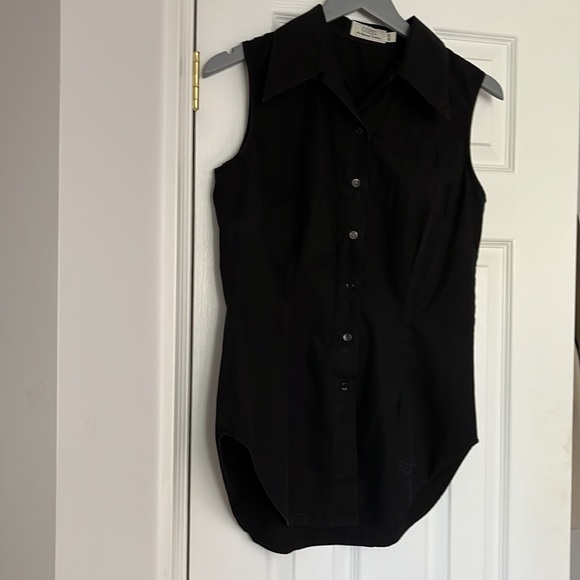 ***3 for $15*** Guess Black Sleeveless Black Button Down Shirt, M - Picture 1 of 6